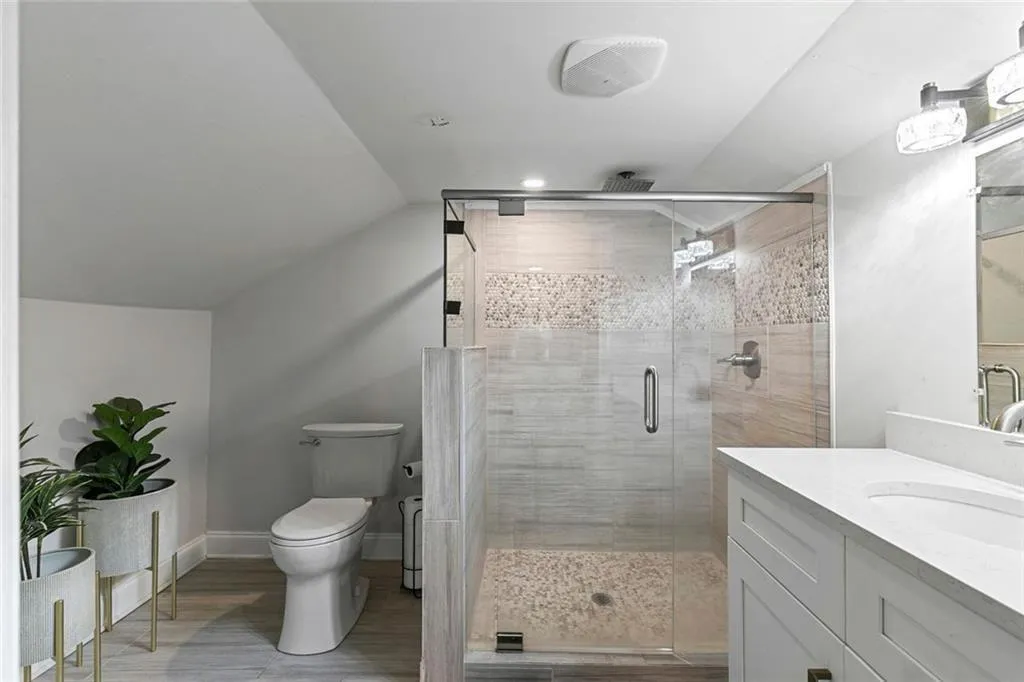 1472 North Avenue Northwest Avenue Nw, Atlanta, Georgia 30318, 3 Bedrooms Bedrooms, ,2 BathroomsBathrooms,Residential,For Sale,1472 North Avenue Northwest Avenue Nw,7623678