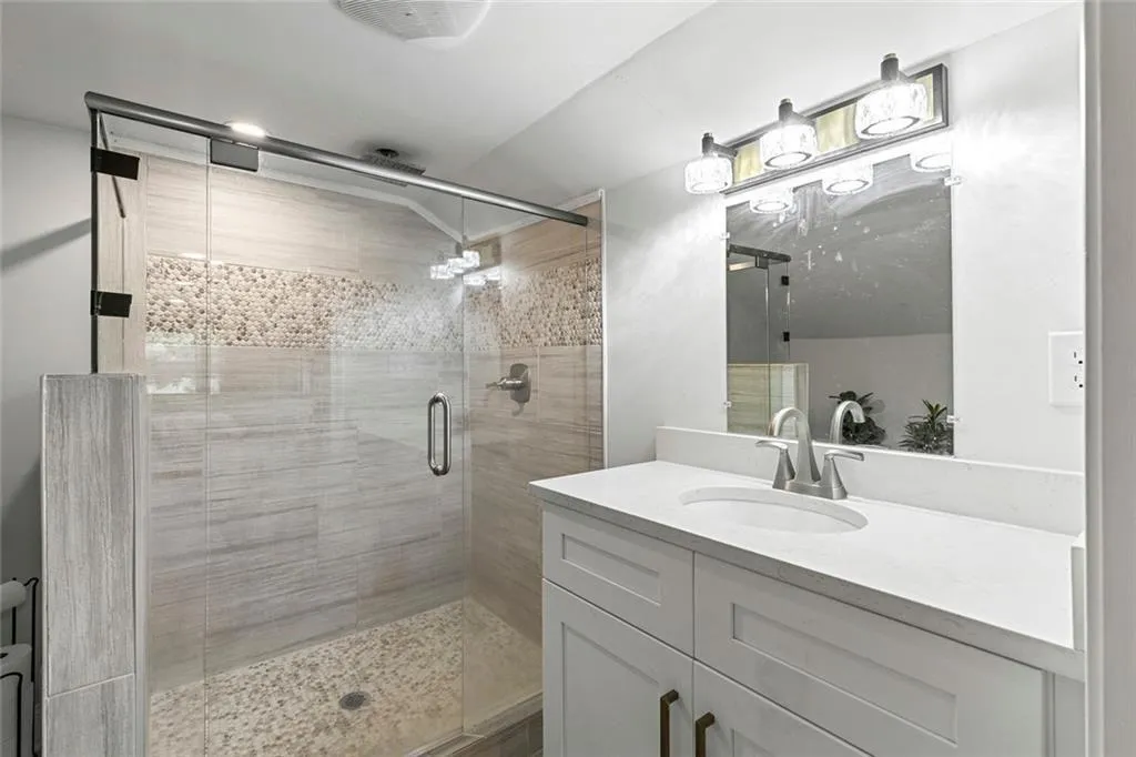 1472 North Avenue Northwest Avenue Nw, Atlanta, Georgia 30318, 3 Bedrooms Bedrooms, ,2 BathroomsBathrooms,Residential,For Sale,1472 North Avenue Northwest Avenue Nw,7623678