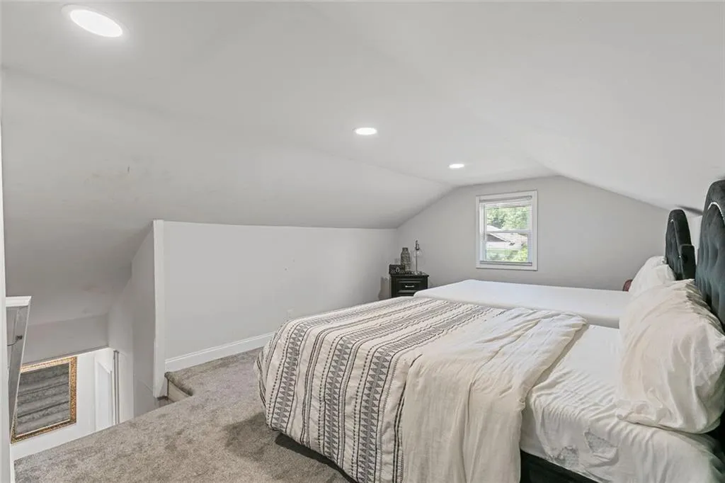 1472 North Avenue Northwest Avenue Nw, Atlanta, Georgia 30318, 3 Bedrooms Bedrooms, ,2 BathroomsBathrooms,Residential,For Sale,1472 North Avenue Northwest Avenue Nw,7623678