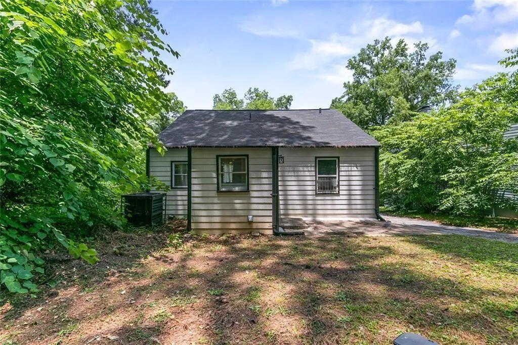 1472 North Avenue Northwest Avenue Nw, Atlanta, Georgia 30318, 3 Bedrooms Bedrooms, ,2 BathroomsBathrooms,Residential,For Sale,1472 North Avenue Northwest Avenue Nw,7623678