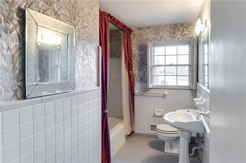 540 High Point Lane, Sandy Springs, Georgia 30342, 3 Bedrooms Bedrooms, ,2 BathroomsBathrooms,Residential,Sold,540 High Point Lane,6103664