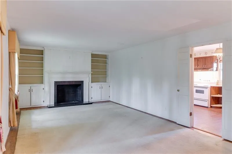 540 High Point Lane, Sandy Springs, Georgia 30342, 3 Bedrooms Bedrooms, ,2 BathroomsBathrooms,Residential,Sold,540 High Point Lane,6103664