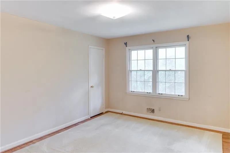 540 High Point Lane, Sandy Springs, Georgia 30342, 3 Bedrooms Bedrooms, ,2 BathroomsBathrooms,Residential,Sold,540 High Point Lane,6103664