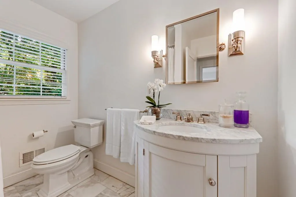5555 Sherrell Drive, Atlanta, Georgia 30342, 2 Bedrooms Bedrooms, ,2 BathroomsBathrooms,Residential,Sold,5555 Sherrell Drive,6561327