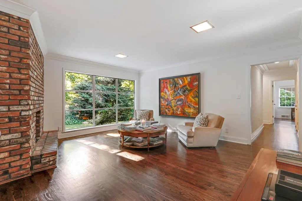 5555 Sherrell Drive, Atlanta, Georgia 30342, 2 Bedrooms Bedrooms, ,2 BathroomsBathrooms,Residential,Sold,5555 Sherrell Drive,6561327