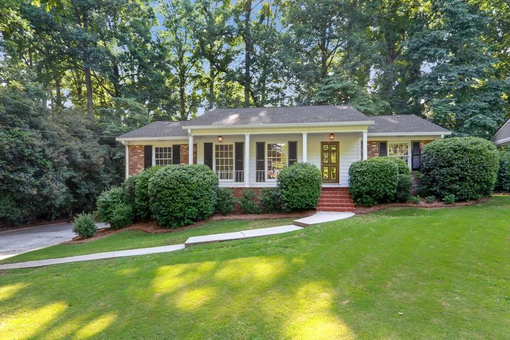 5555 Sherrell Drive, Atlanta, Georgia 30342, 2 Bedrooms Bedrooms, ,2 BathroomsBathrooms,Residential,Sold,5555 Sherrell Drive,6561327