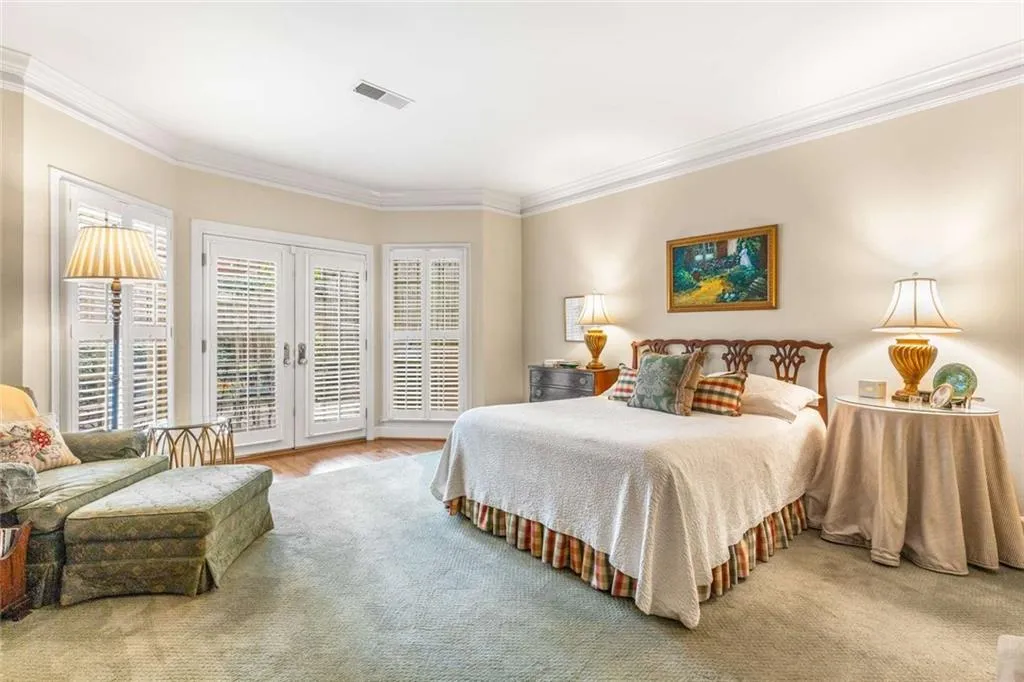 3075 Howell Mill Road Nw Unit 6, Atlanta, Georgia 30327, 3 Bedrooms Bedrooms, ,2 BathroomsBathrooms,Residential,For Sale,3075 Howell Mill Road Nw Unit 6,7664031