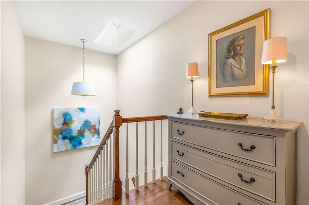 3075 Howell Mill Road Nw Unit 6, Atlanta, Georgia 30327, 3 Bedrooms Bedrooms, ,2 BathroomsBathrooms,Residential,For Sale,3075 Howell Mill Road Nw Unit 6,7664031