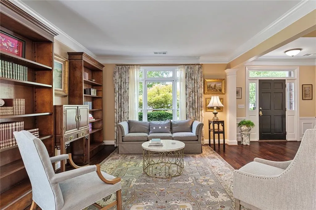 765 Glenridge Close Drive, Atlanta, Georgia 30328, 4 Bedrooms Bedrooms, ,2 BathroomsBathrooms,Residential,Sold,765 Glenridge Close Drive,7430566