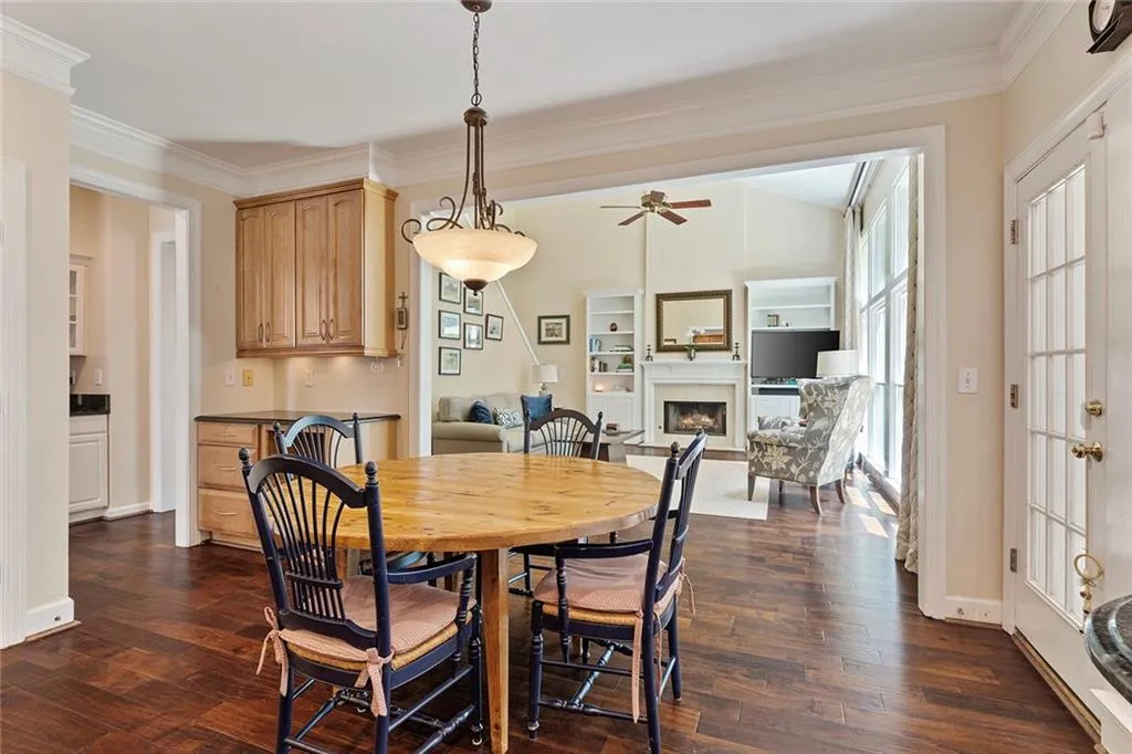 765 Glenridge Close Drive, Atlanta, Georgia 30328, 4 Bedrooms Bedrooms, ,2 BathroomsBathrooms,Residential,Sold,765 Glenridge Close Drive,7430566