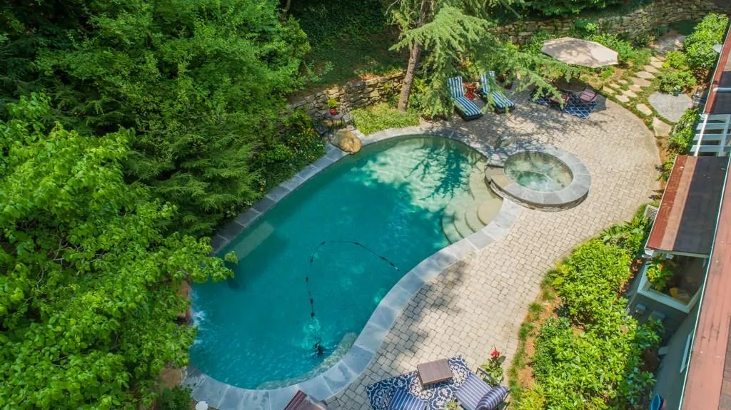 7070 Riverside Drive, Atlanta, Georgia 30328, 4 Bedrooms Bedrooms, ,5 BathroomsBathrooms,Residential,Sold,7070 Riverside Drive,6041908