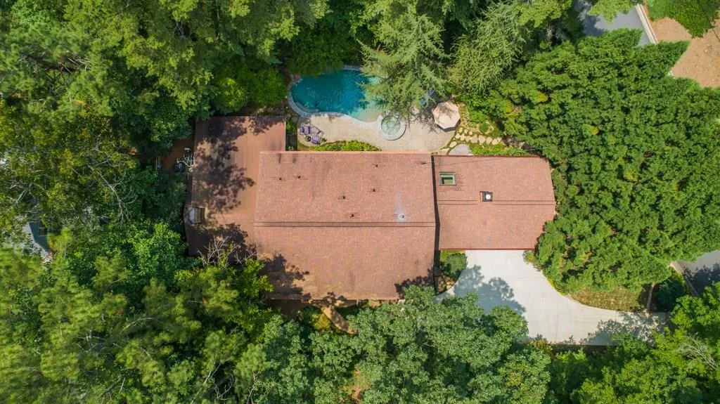 7070 Riverside Drive, Atlanta, Georgia 30328, 4 Bedrooms Bedrooms, ,5 BathroomsBathrooms,Residential,Sold,7070 Riverside Drive,6041908