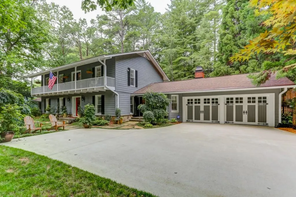 7070 Riverside Drive, Atlanta, Georgia 30328, 4 Bedrooms Bedrooms, ,5 BathroomsBathrooms,Residential,Sold,7070 Riverside Drive,6041908