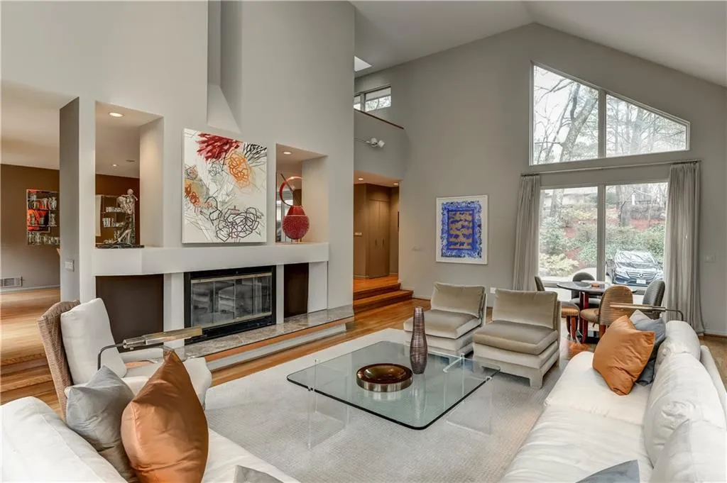 5135 Jett Forest Trail, Sandy Springs, Georgia 30327, 4 Bedrooms Bedrooms, ,3 BathroomsBathrooms,Residential,Sold,5135 Jett Forest Trail,5652310
