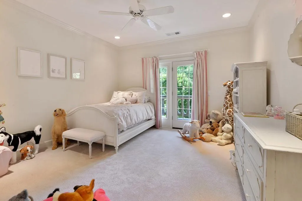 5325 Riverview Road Nw, Atlanta, Georgia 30327, 6 Bedrooms Bedrooms, ,5 BathroomsBathrooms,Residential,Sold,5325 Riverview Road Nw,6559064