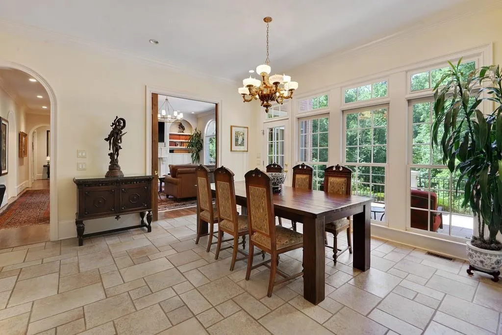 5325 Riverview Road Nw, Atlanta, Georgia 30327, 6 Bedrooms Bedrooms, ,5 BathroomsBathrooms,Residential,Sold,5325 Riverview Road Nw,6559064