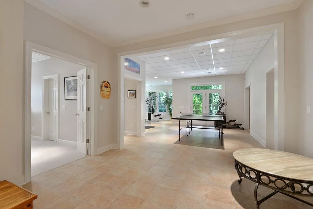 5325 Riverview Road Nw, Atlanta, Georgia 30327, 6 Bedrooms Bedrooms, ,5 BathroomsBathrooms,Residential,Sold,5325 Riverview Road Nw,6559064