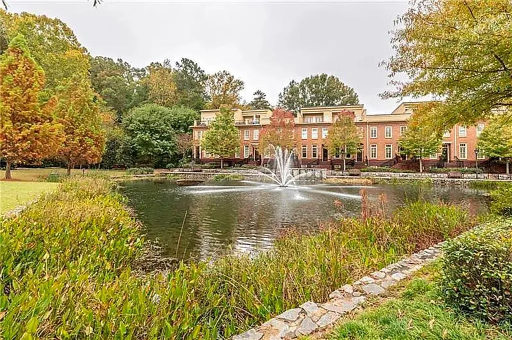 200 River Vista Drive Unit 237, Atlanta, Georgia 30339, 2 Bedrooms Bedrooms, ,2 BathroomsBathrooms,Residential,Sold,200 River Vista Drive Unit 237,7252490