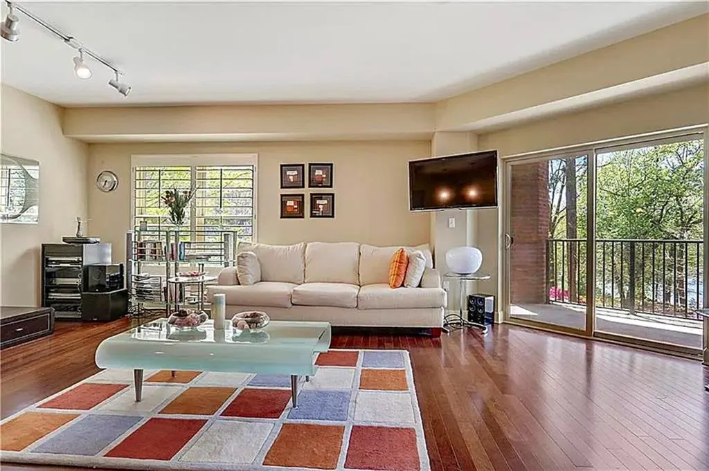 200 River Vista Drive Unit 237, Atlanta, Georgia 30339, 2 Bedrooms Bedrooms, ,2 BathroomsBathrooms,Residential,Sold,200 River Vista Drive Unit 237,7252490