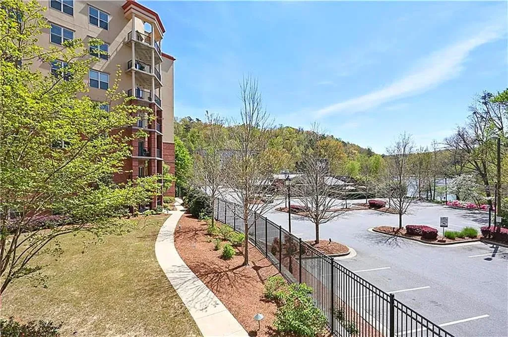 200 River Vista Drive Unit 237, Atlanta, Georgia 30339, 2 Bedrooms Bedrooms, ,2 BathroomsBathrooms,Residential,Sold,200 River Vista Drive Unit 237,7252490