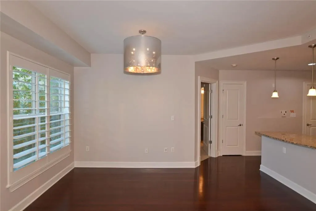 200 River Vista Drive Unit 403, Atlanta, Georgia 30339, 2 Bedrooms Bedrooms, ,2 BathroomsBathrooms,Residential,Sold,200 River Vista Drive Unit 403,6099826