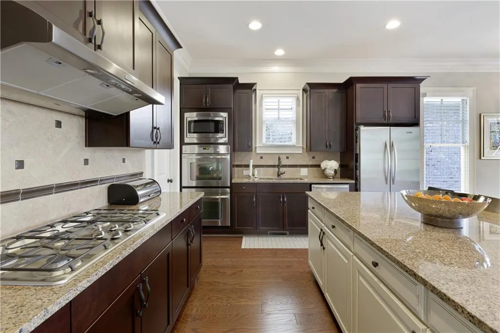 30 High Top Circle, Sandy Springs, Georgia 30328, 5 Bedrooms Bedrooms, ,4 BathroomsBathrooms,Residential,Sold,30 High Top Circle,6818066