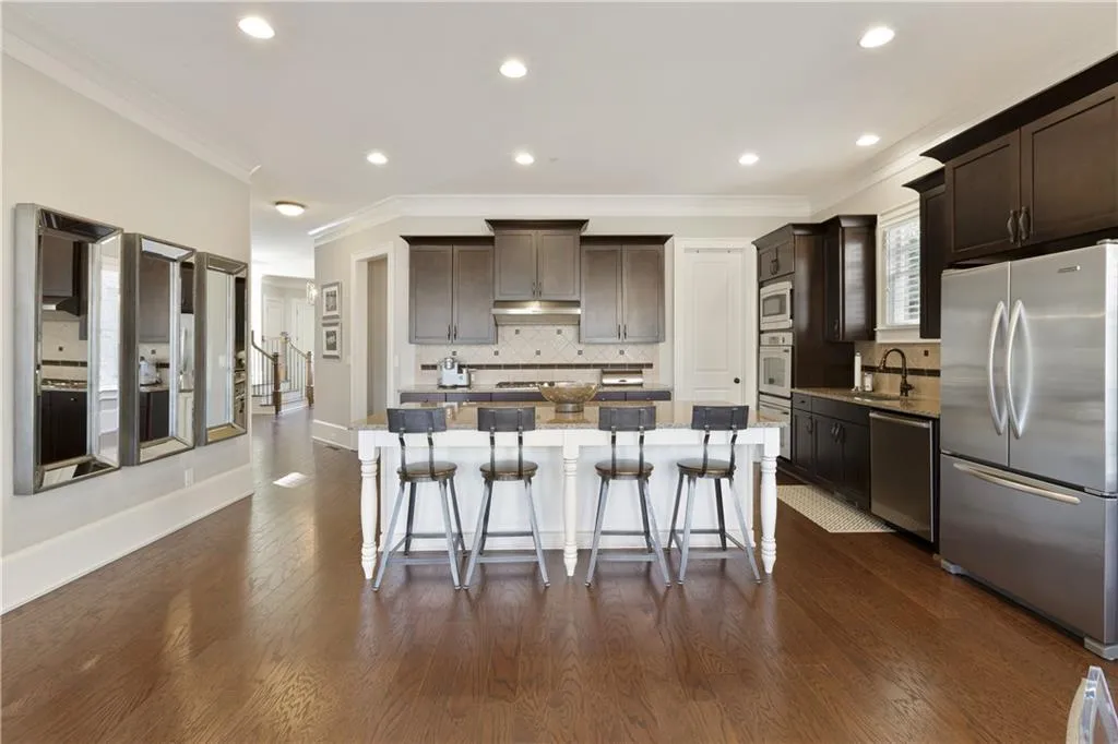 30 High Top Circle, Sandy Springs, Georgia 30328, 5 Bedrooms Bedrooms, ,4 BathroomsBathrooms,Residential,Sold,30 High Top Circle,6818066