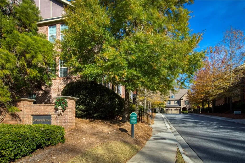 30 High Top Circle, Sandy Springs, Georgia 30328, 5 Bedrooms Bedrooms, ,4 BathroomsBathrooms,Residential,Sold,30 High Top Circle,6818066