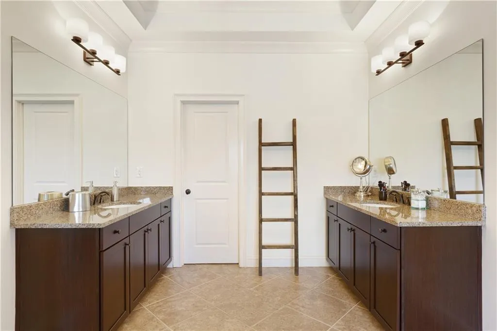 30 High Top Circle, Sandy Springs, Georgia 30328, 5 Bedrooms Bedrooms, ,4 BathroomsBathrooms,Residential,Sold,30 High Top Circle,6818066