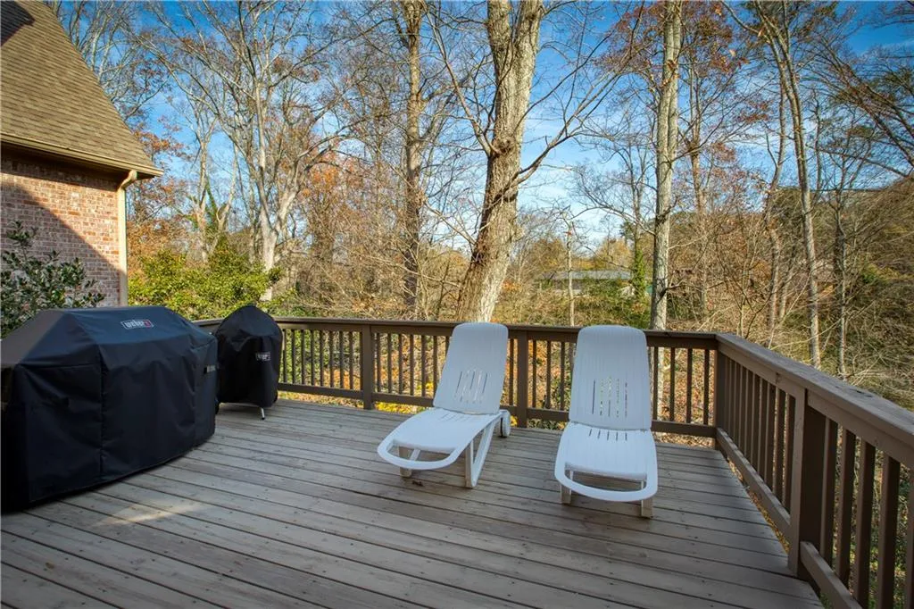 30 High Top Circle, Sandy Springs, Georgia 30328, 5 Bedrooms Bedrooms, ,4 BathroomsBathrooms,Residential,Sold,30 High Top Circle,6818066