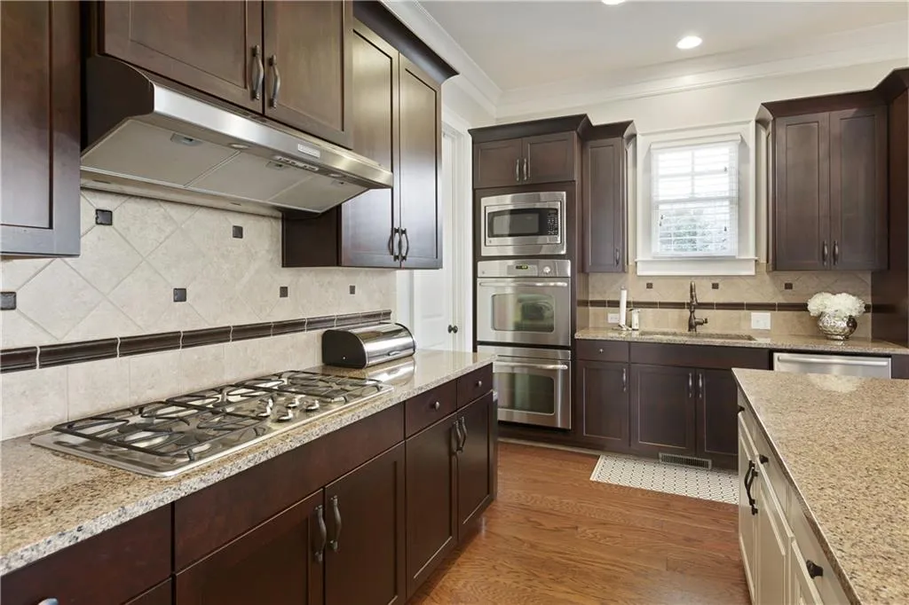 30 High Top Circle, Sandy Springs, Georgia 30328, 5 Bedrooms Bedrooms, ,4 BathroomsBathrooms,Residential,Sold,30 High Top Circle,6818066