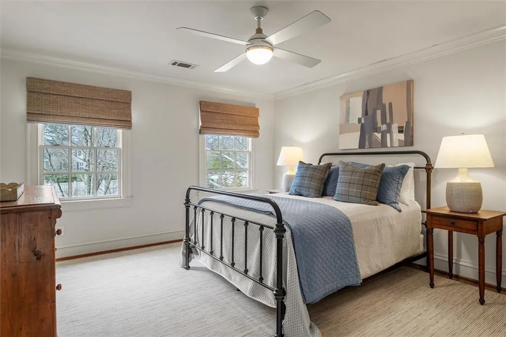 Secondary bedroom