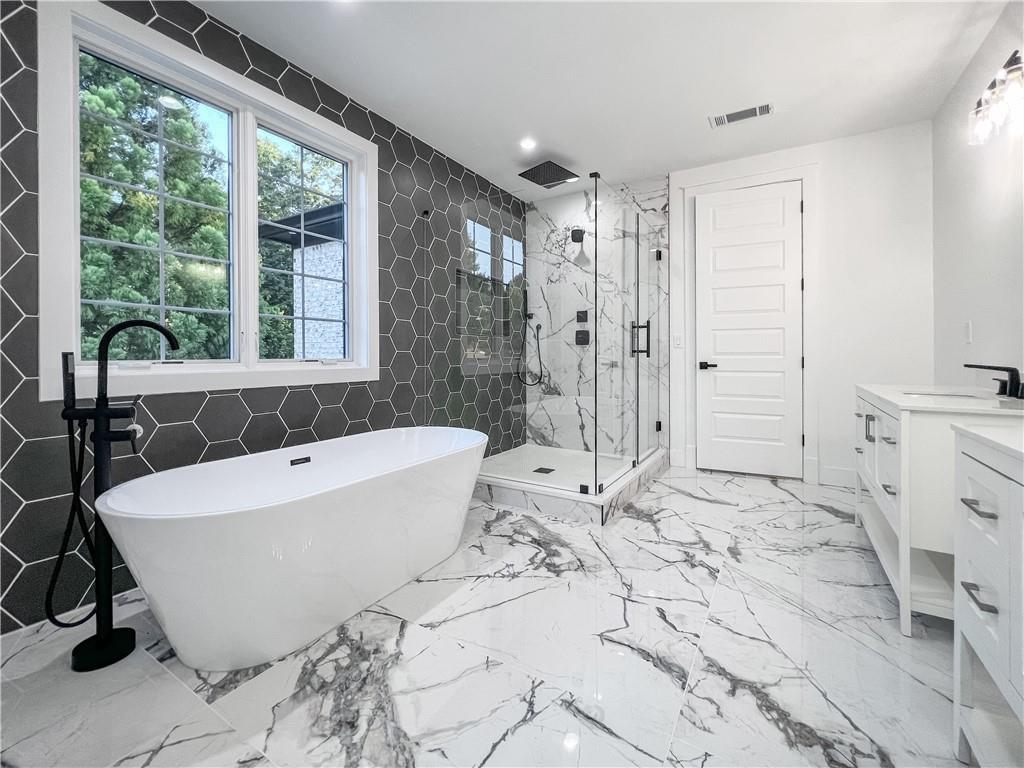 685 Coley Oaks Court, Sandy Springs, Georgia 30350, 6 Bedrooms Bedrooms, ,6 BathroomsBathrooms,Residential,Sold,685 Coley Oaks Court,7229891