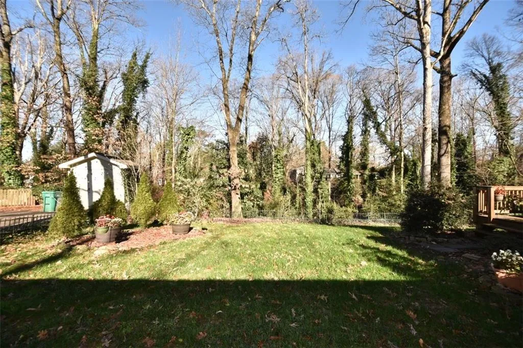 388 Tall Oaks Drive, Sandy Springs, Georgia 30342, 4 Bedrooms Bedrooms, ,3 BathroomsBathrooms,Residential,Sold,388 Tall Oaks Drive,5628478