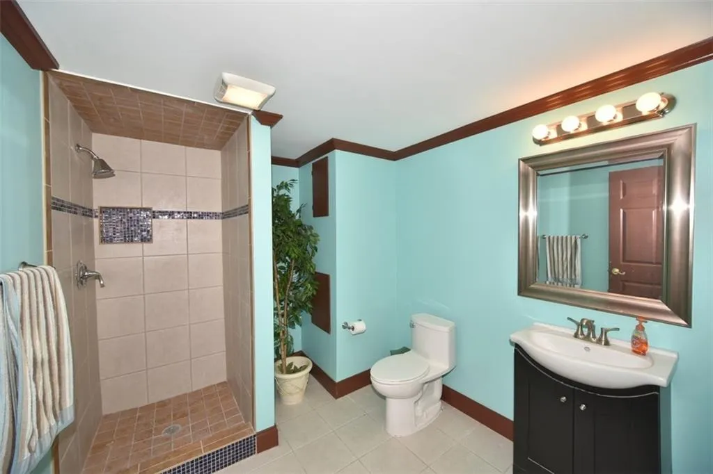 388 Tall Oaks Drive, Sandy Springs, Georgia 30342, 4 Bedrooms Bedrooms, ,3 BathroomsBathrooms,Residential,Sold,388 Tall Oaks Drive,5628478