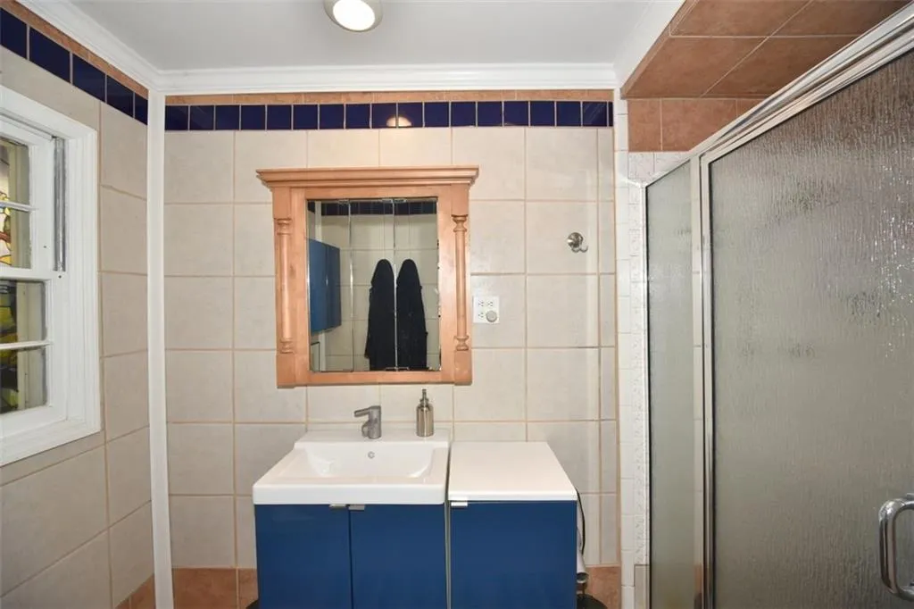 388 Tall Oaks Drive, Sandy Springs, Georgia 30342, 4 Bedrooms Bedrooms, ,3 BathroomsBathrooms,Residential,Sold,388 Tall Oaks Drive,5628478