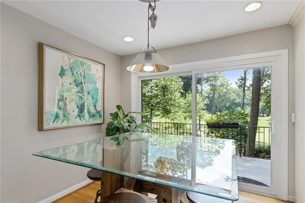 8900 Huntcliff Trace, Sandy Springs, Georgia 30350, 5 Bedrooms Bedrooms, ,4 BathroomsBathrooms,Residential,Sold,8900 Huntcliff Trace,6744841