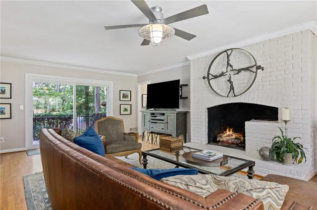 8900 Huntcliff Trace, Sandy Springs, Georgia 30350, 5 Bedrooms Bedrooms, ,4 BathroomsBathrooms,Residential,Sold,8900 Huntcliff Trace,6744841