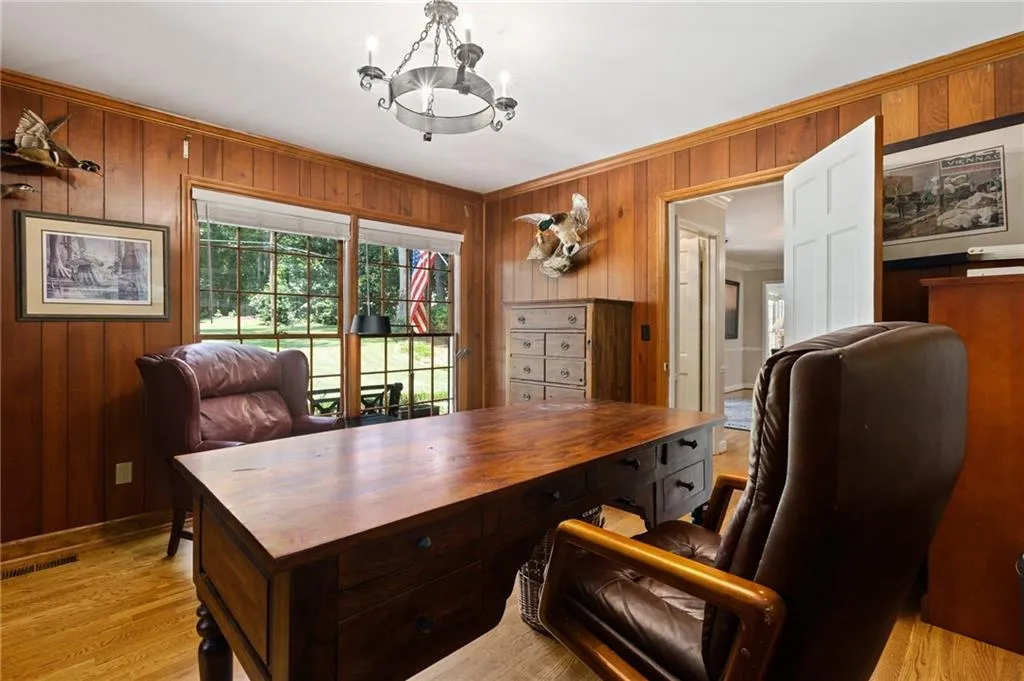 8900 Huntcliff Trace, Sandy Springs, Georgia 30350, 5 Bedrooms Bedrooms, ,4 BathroomsBathrooms,Residential,Sold,8900 Huntcliff Trace,6744841
