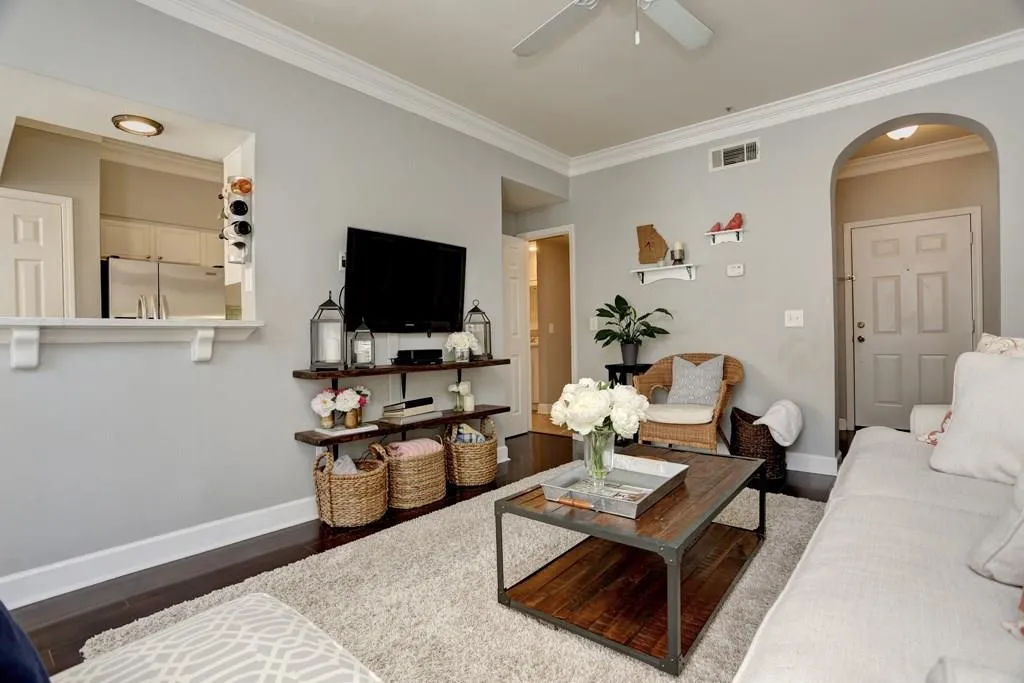 3777 Peachtree Road Ne Unit 1426, Brookhaven, Georgia 30319, 1 Bedroom Bedrooms, ,1 BathroomBathrooms,Residential,Sold,3777 Peachtree Road Ne Unit 1426,5874877