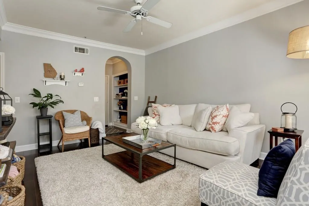 3777 Peachtree Road Ne Unit 1426, Brookhaven, Georgia 30319, 1 Bedroom Bedrooms, ,1 BathroomBathrooms,Residential,Sold,3777 Peachtree Road Ne Unit 1426,5874877