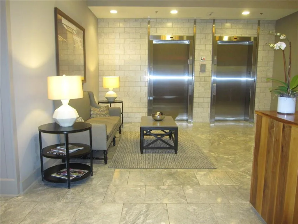 1100 Howell Mill Road Nw Unit 816, Atlanta, Georgia 30318, 1 Bedroom Bedrooms, ,1 BathroomBathrooms,Residential,Sold,1100 Howell Mill Road Nw Unit 816,5923024