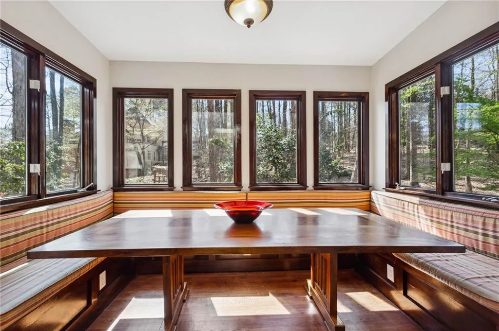 7745 Janann Way, Sandy Springs, Georgia 30350, 6 Bedrooms Bedrooms, ,5 BathroomsBathrooms,Residential,Sold,7745 Janann Way,7193367