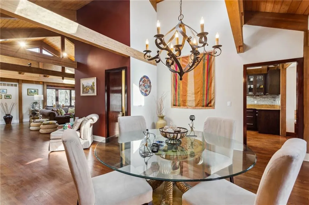 7745 Janann Way, Sandy Springs, Georgia 30350, 6 Bedrooms Bedrooms, ,5 BathroomsBathrooms,Residential,Sold,7745 Janann Way,7193367