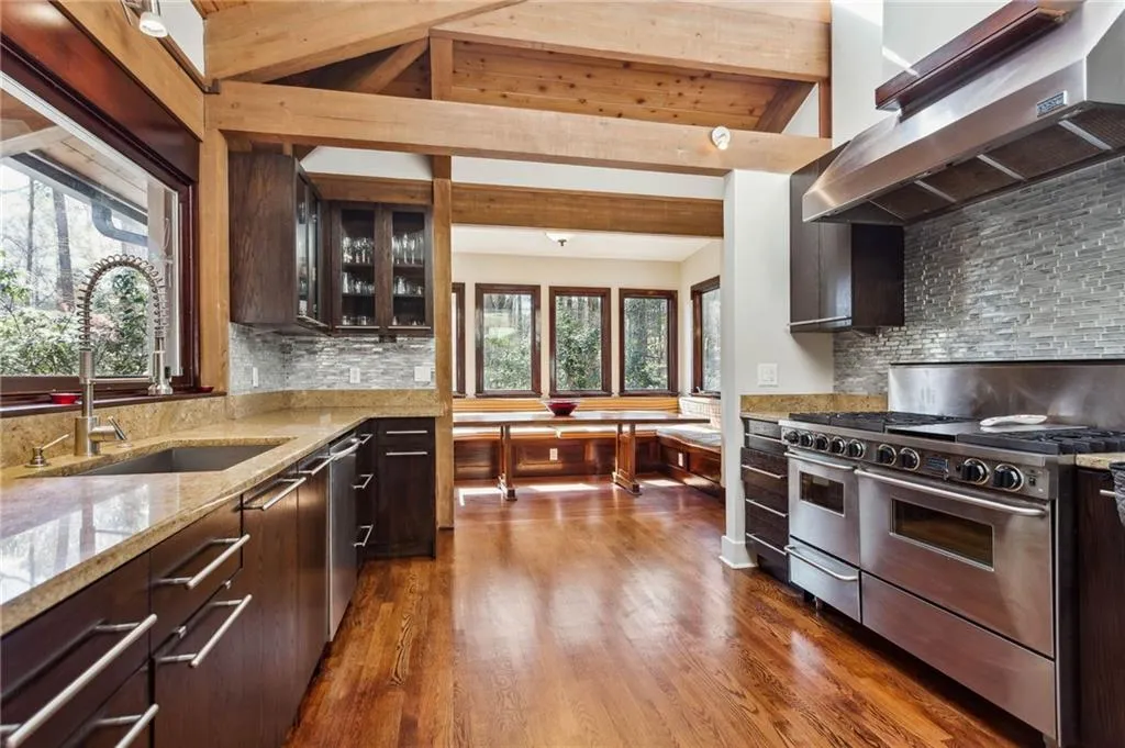 7745 Janann Way, Sandy Springs, Georgia 30350, 6 Bedrooms Bedrooms, ,5 BathroomsBathrooms,Residential,Sold,7745 Janann Way,7193367