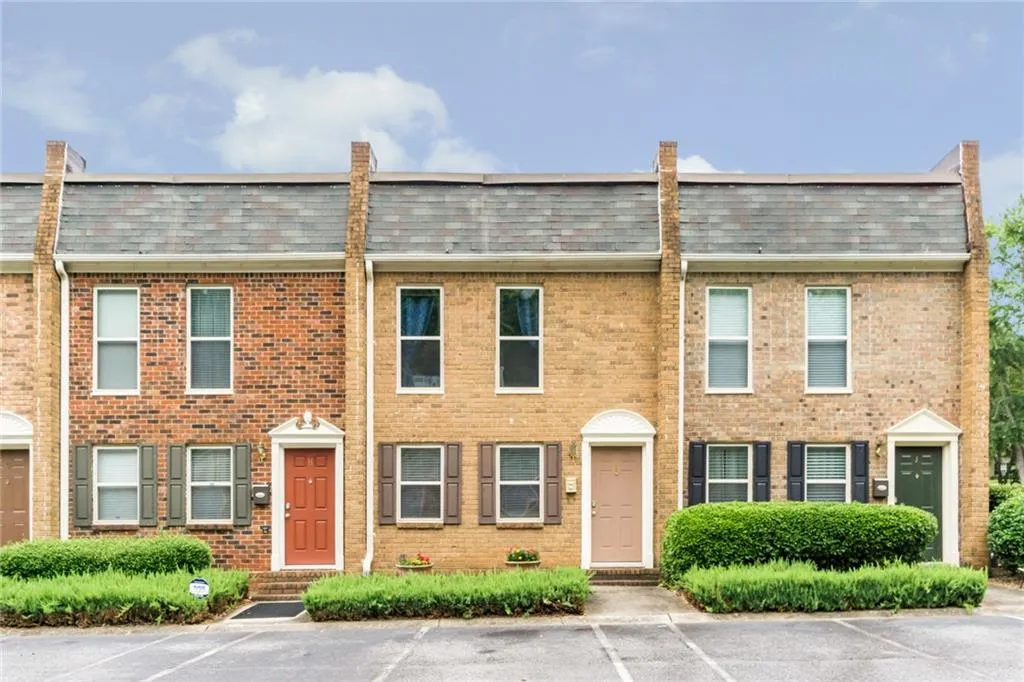 Atlanta, Georgia 30350, 2 Bedrooms Bedrooms, ,1 BathroomBathrooms,Residential,Sold,6563663