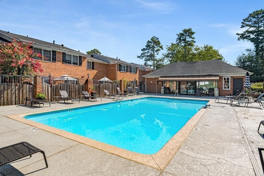 6520 Roswell Road Unit 29, Atlanta, Georgia 30328, 2 Bedrooms Bedrooms, ,1 BathroomBathrooms,Residential,For Sale,6520 Roswell Road Unit 29,7757143