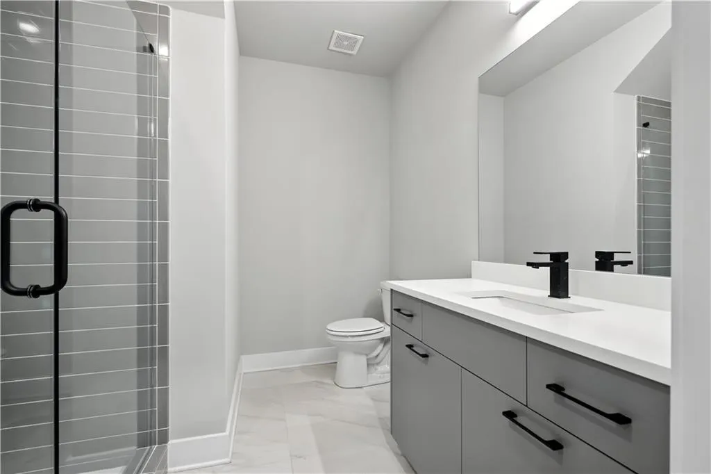 First floor full bath