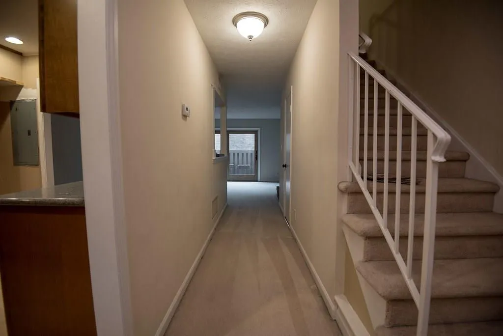 6700 Ne Roswell Road Ne Unit 25b, Atlanta, Georgia 30328, 2 Bedrooms Bedrooms, ,1 BathroomBathrooms,Residential,Sold,6700 Ne Roswell Road Ne Unit 25b,5970212