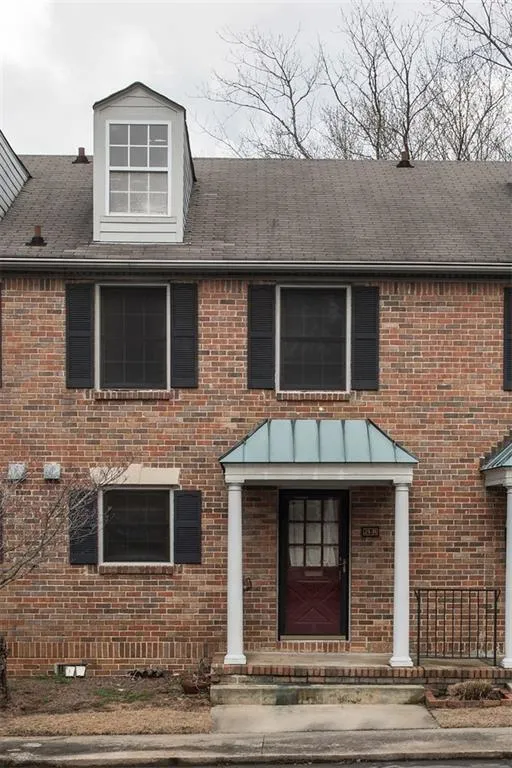 6700 Ne Roswell Road Ne Unit 25b, Atlanta, Georgia 30328, 2 Bedrooms Bedrooms, ,1 BathroomBathrooms,Residential,Sold,6700 Ne Roswell Road Ne Unit 25b,5970212